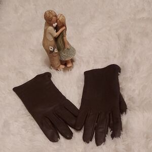 Elegant Brown Leather Gloves